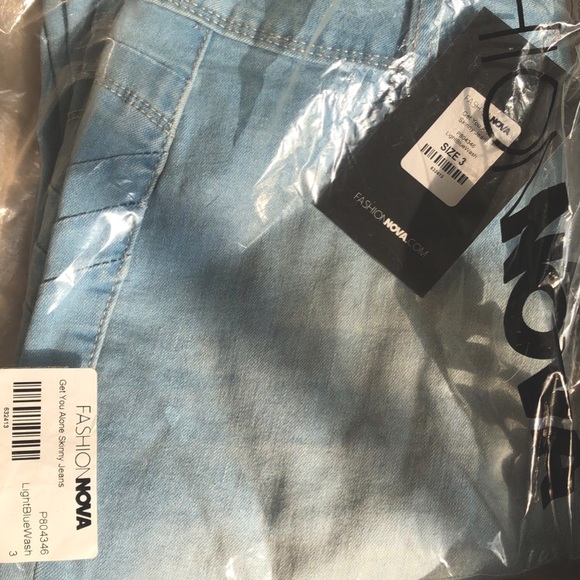 FASHION NOVA jeans 3 NWT - Picture 4 of 4
